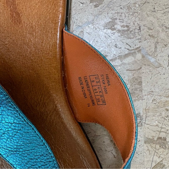 Hera Leather Thong Sandal Flat By Juli Size 9 - Picture 6 of 7